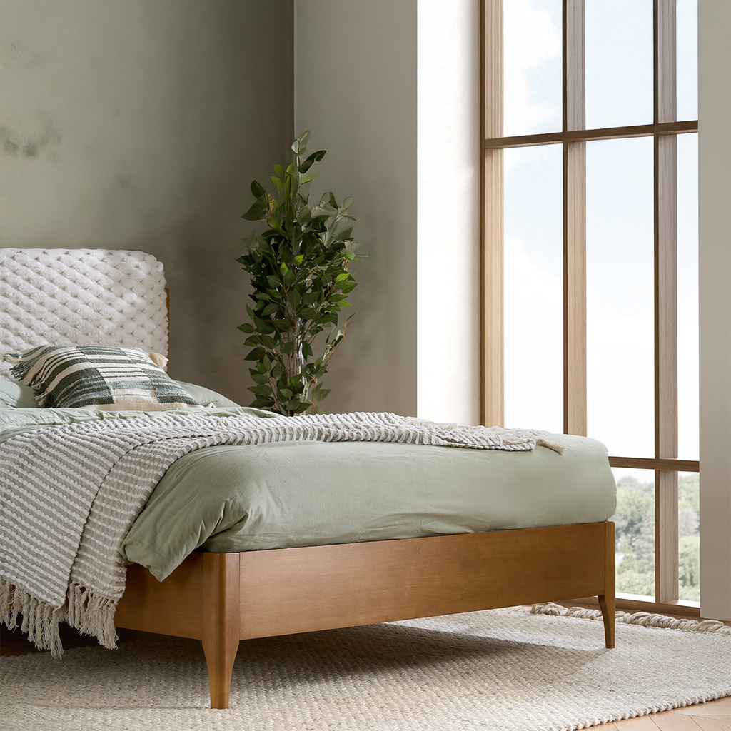 Hatti Wooden Bed
