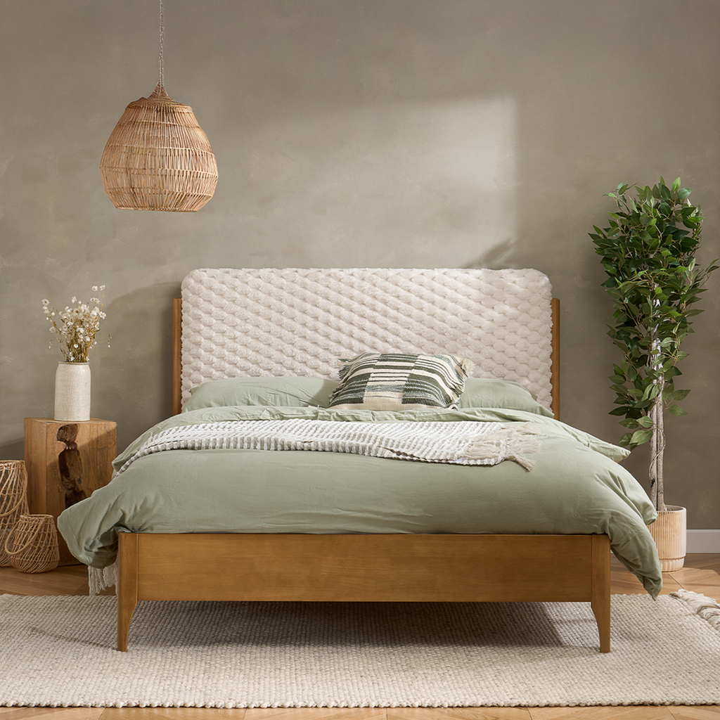 Hatti Wooden Bed