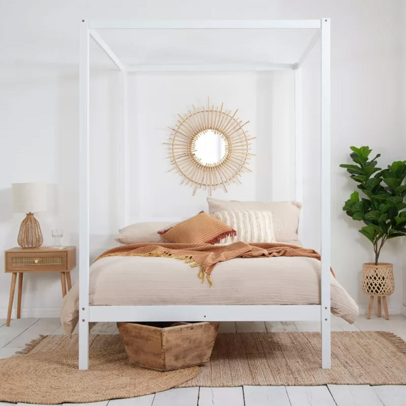 Air Pine Wooden Poster Bed